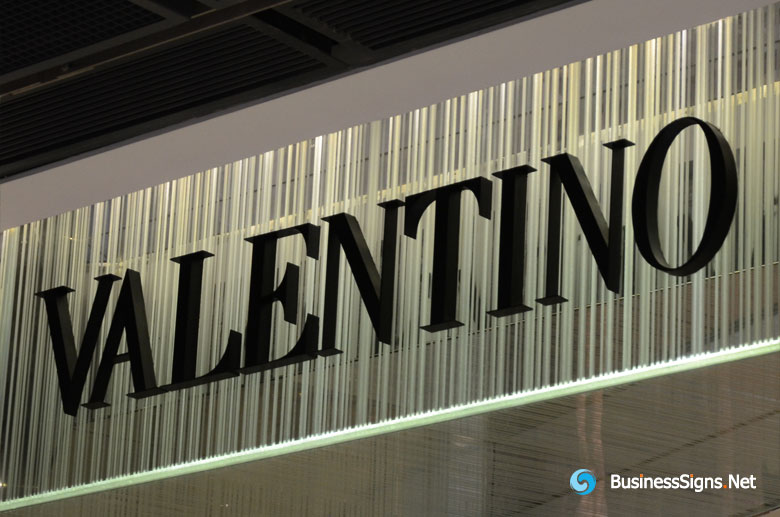 3D Painted Stainless Steel Signs For Valentino