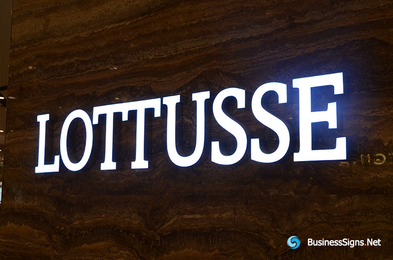 3D LED Front-lit Signs With Painted Engraved Acrylic Letter Shell For Lottusse