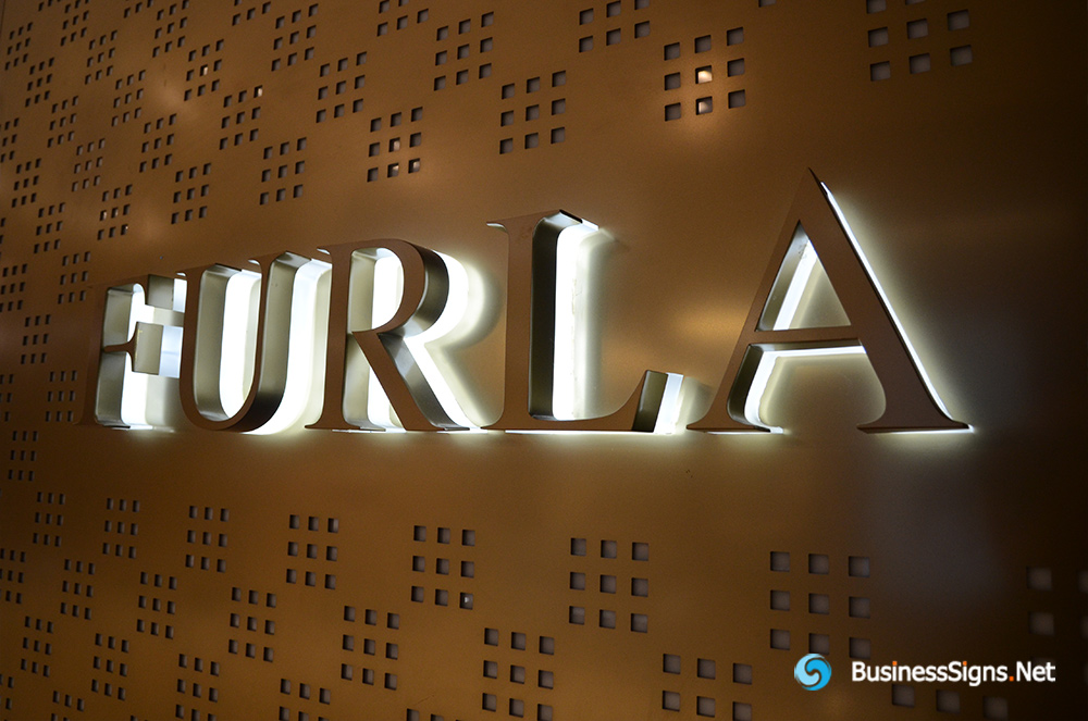 3D LED Backlit Signs With Mirror Polished Stainless Steel Letter Shell And Visible Thickness Acrylic Back Panel For Furla